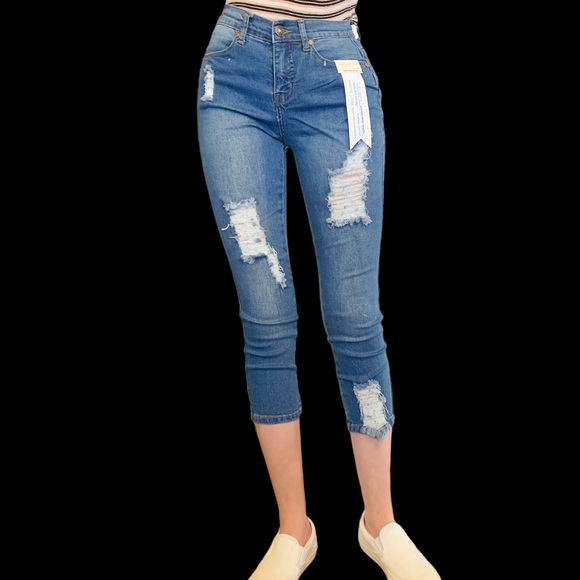 NWT Legend of London Distressed Capris Size 0 - Picture 1 of 3